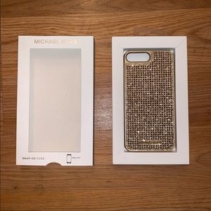Michael kors phone case. I phone 7 plus